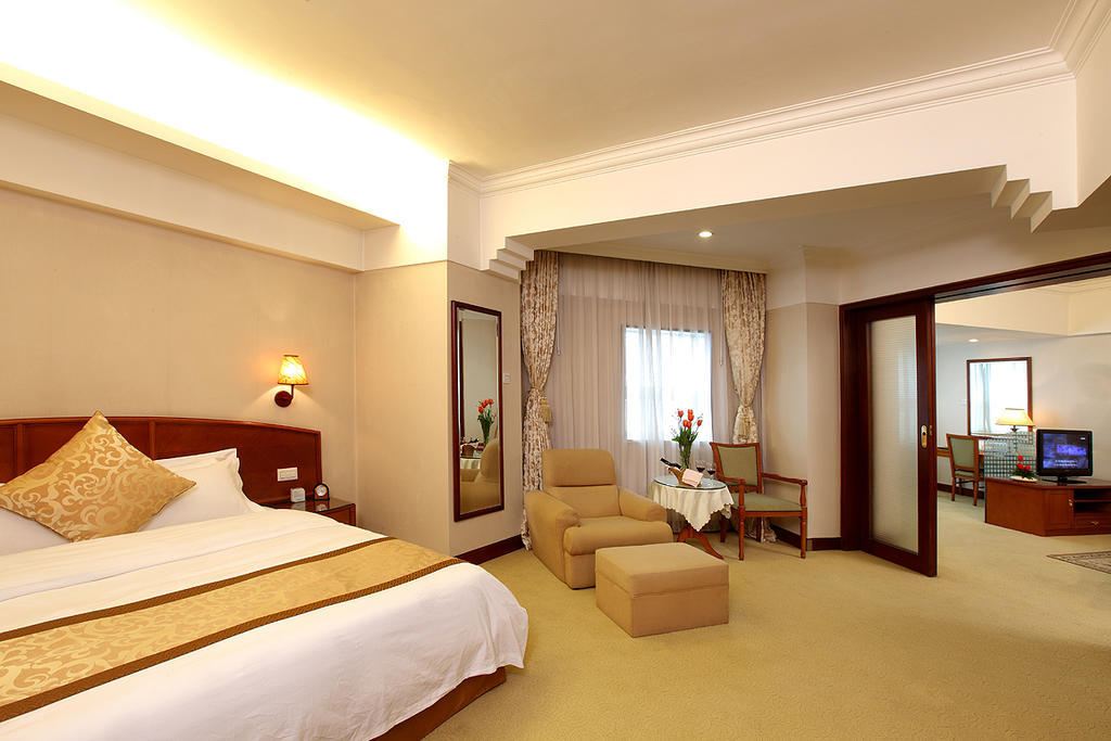Dolton Resort Hotel Changsha Room photo